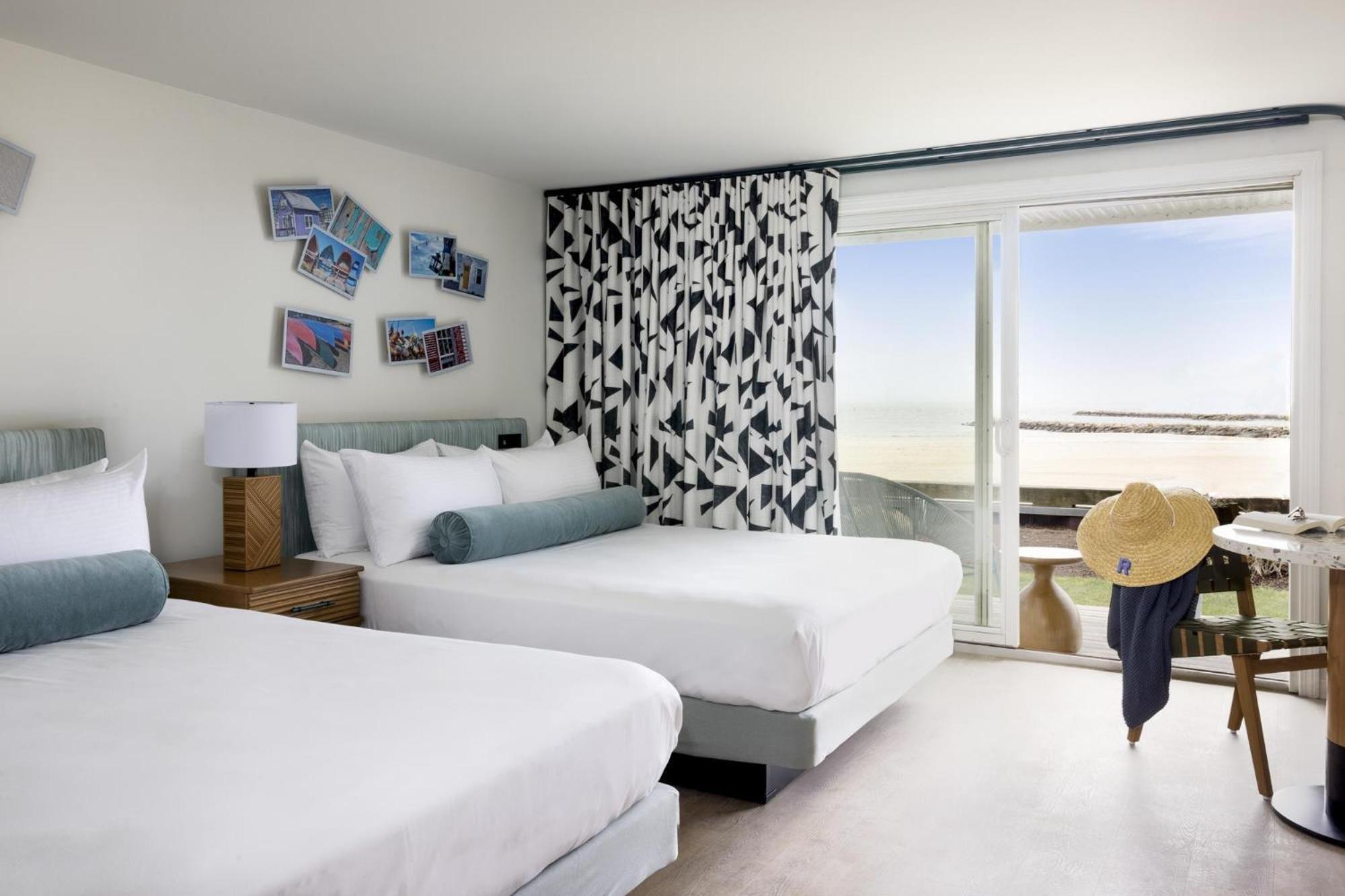 Quadruple Room with Sea View,1730017434:JPEG